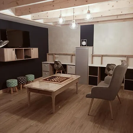 Le Hangar De Papi Nyaraló