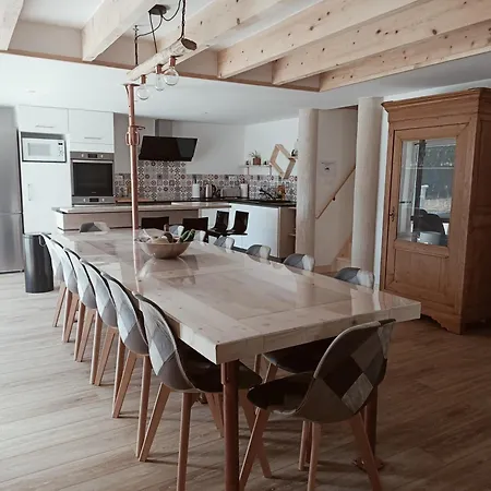 Le Hangar De Papi * La Charriere