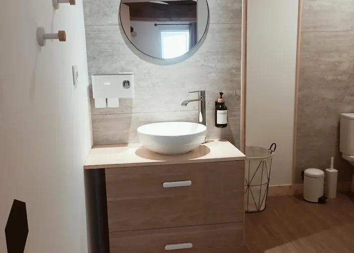 Le Hangar De Papi La Charriere